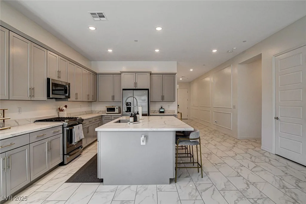 21 Reverie Heights, Henderson, NV 89011