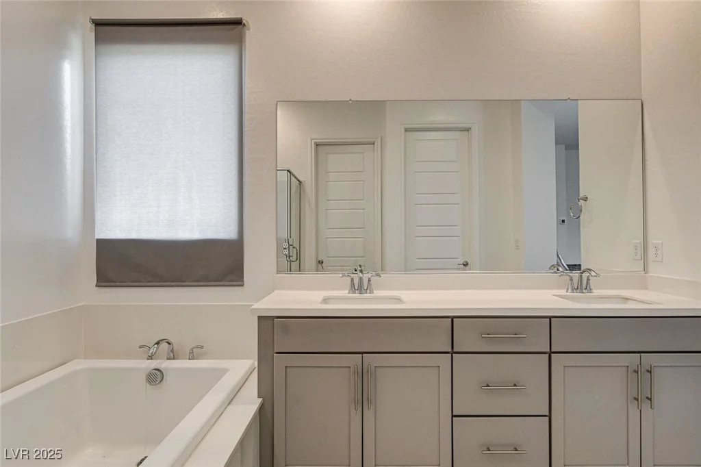 21 Reverie Heights, Henderson, NV 89011