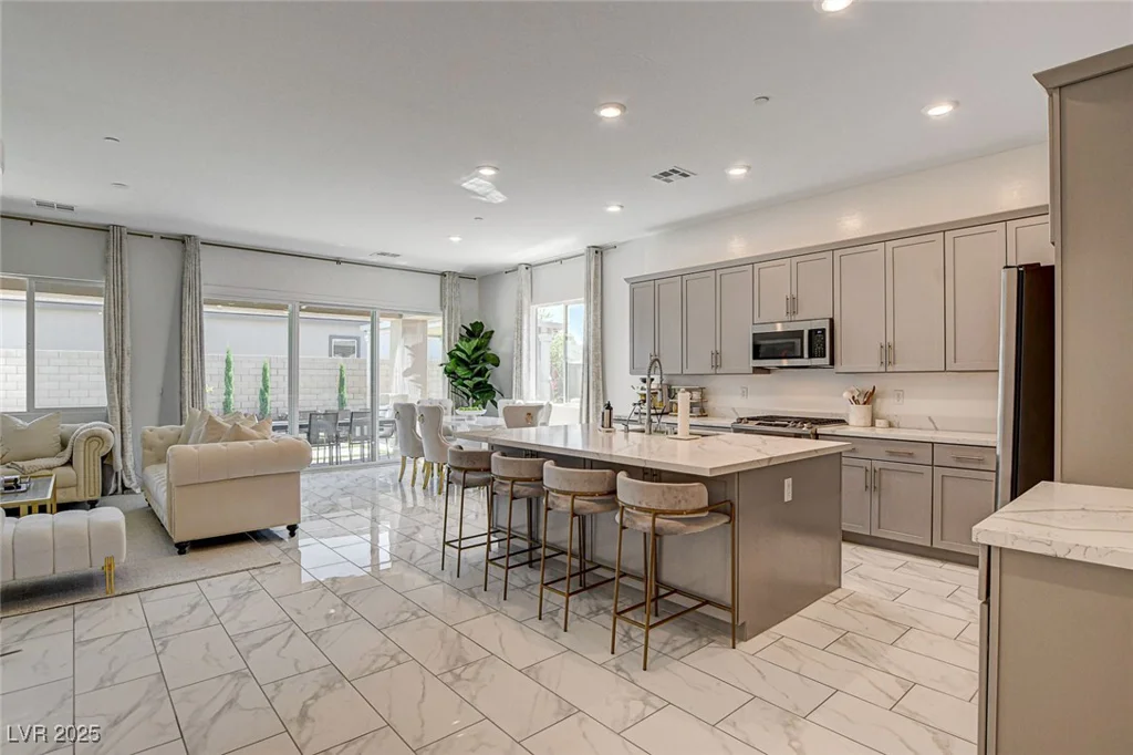 21 Reverie Heights, Henderson, NV 89011