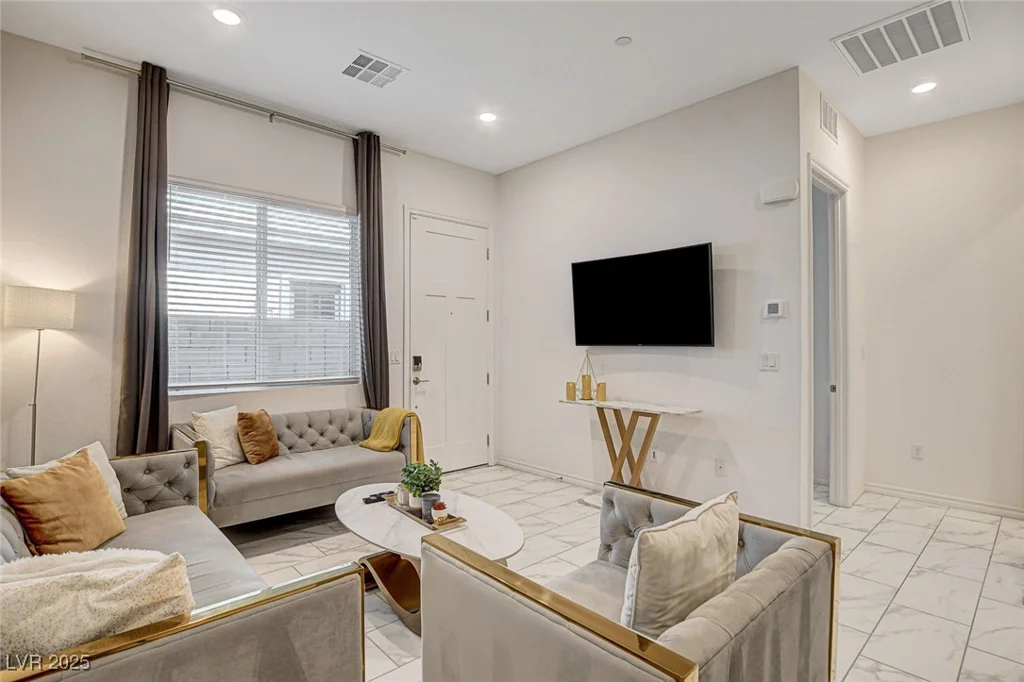 21 Reverie Heights, Henderson, NV 89011