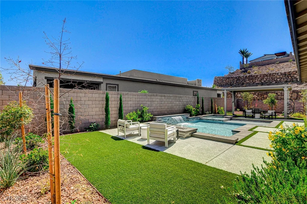 21 Reverie Heights, Henderson, NV 89011