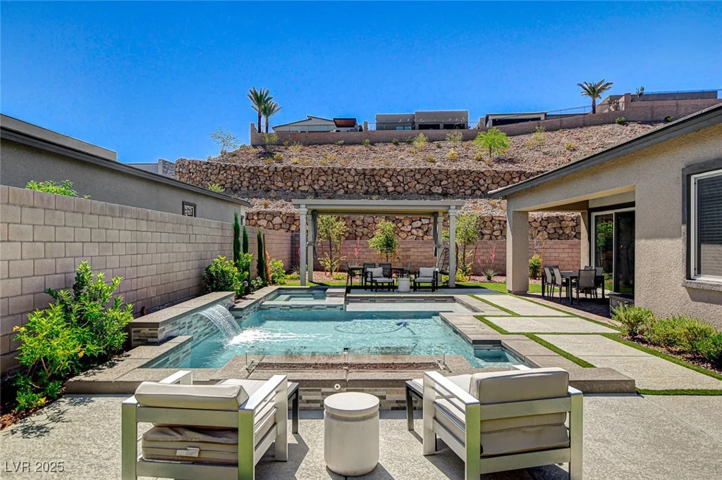 21 Reverie Heights, Henderson, NV 89011