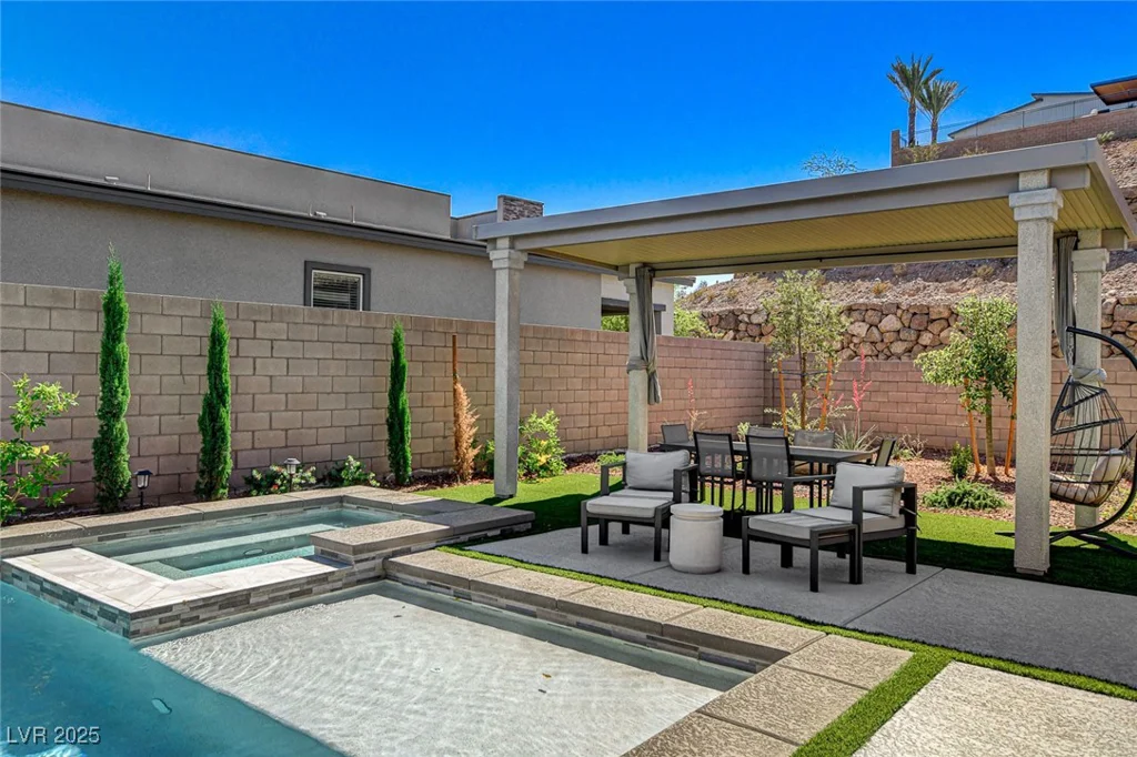 21 Reverie Heights, Henderson, NV 89011