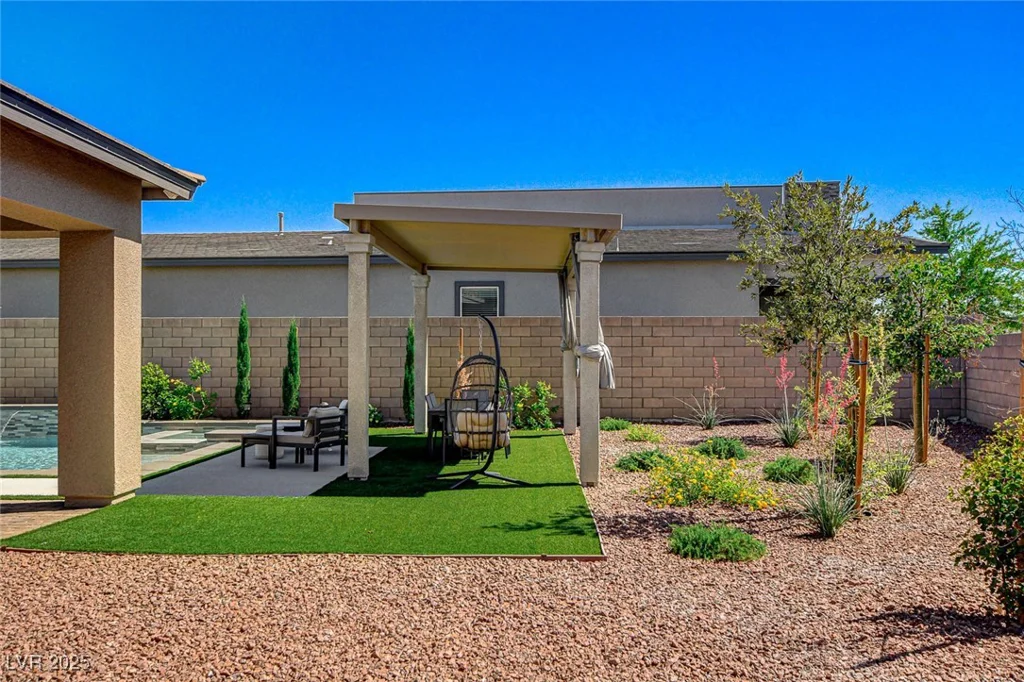 21 Reverie Heights, Henderson, NV 89011