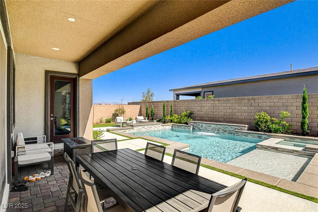 21 Reverie Heights, Henderson, NV 89011
