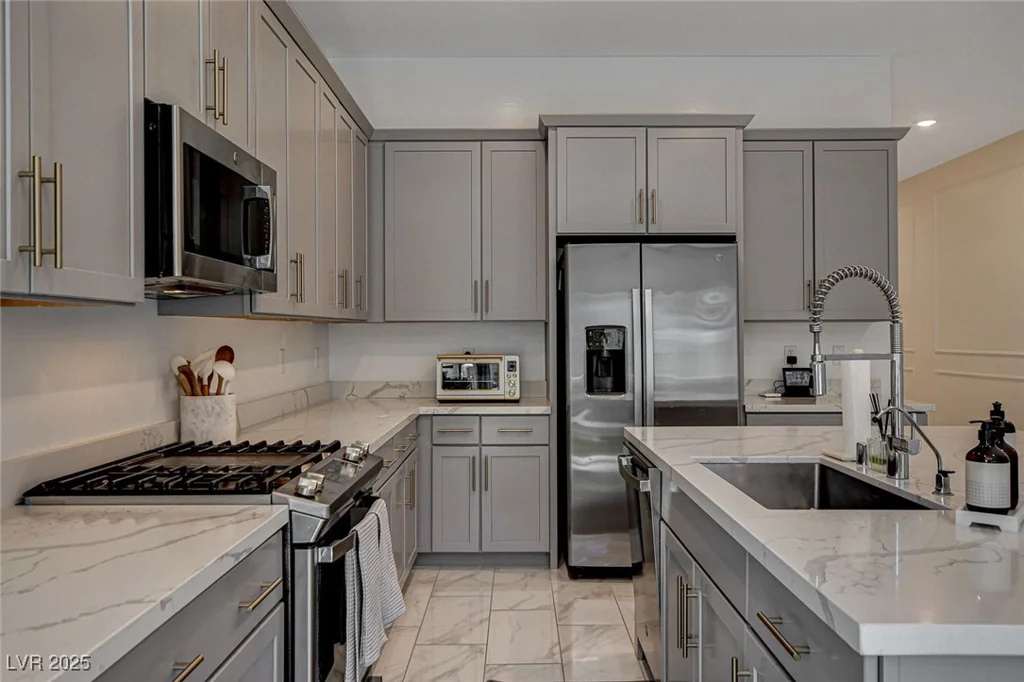 21 Reverie Heights, Henderson, NV 89011