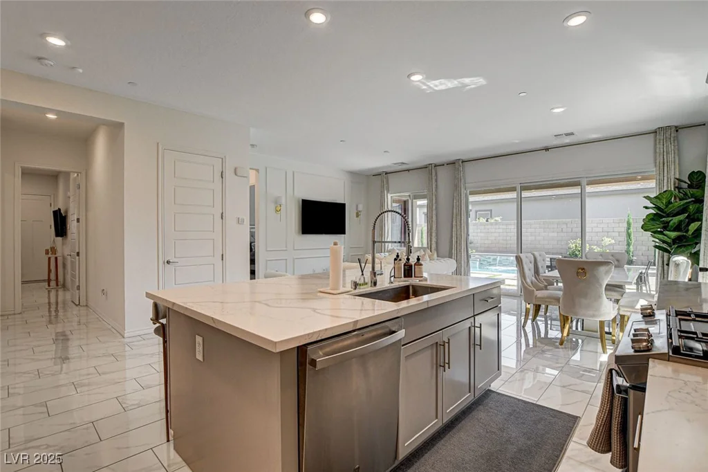 21 Reverie Heights, Henderson, NV 89011