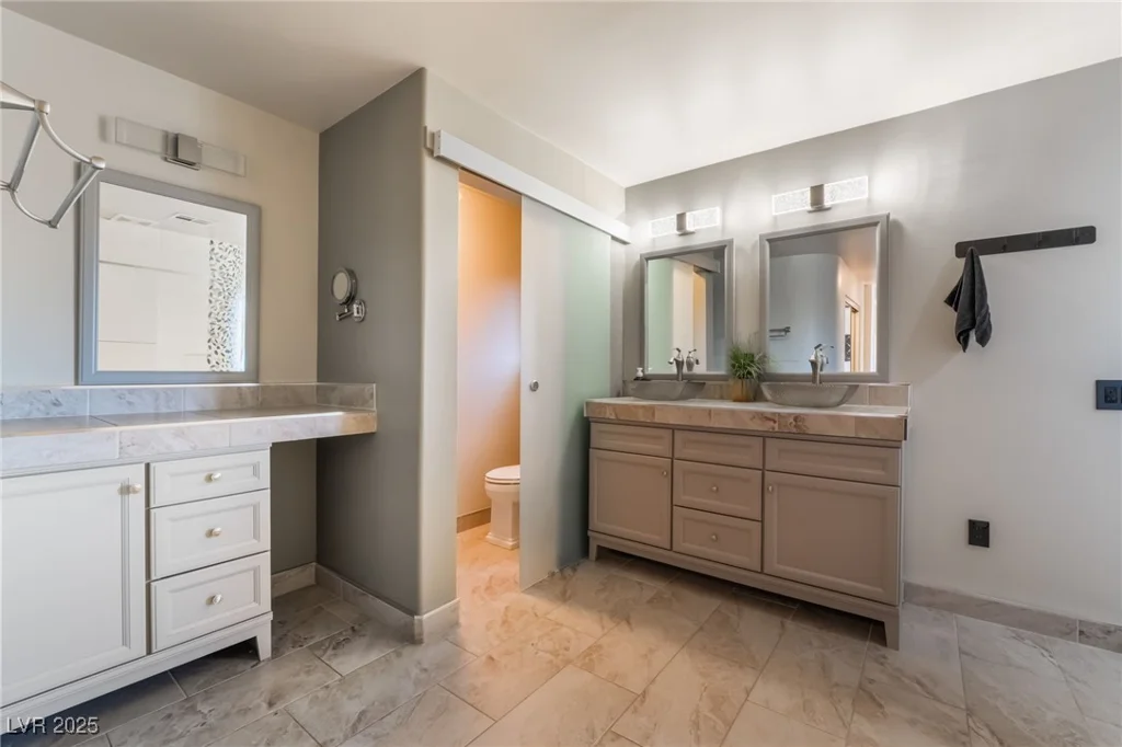 1407 Fields, Las Vegas, NV 89142