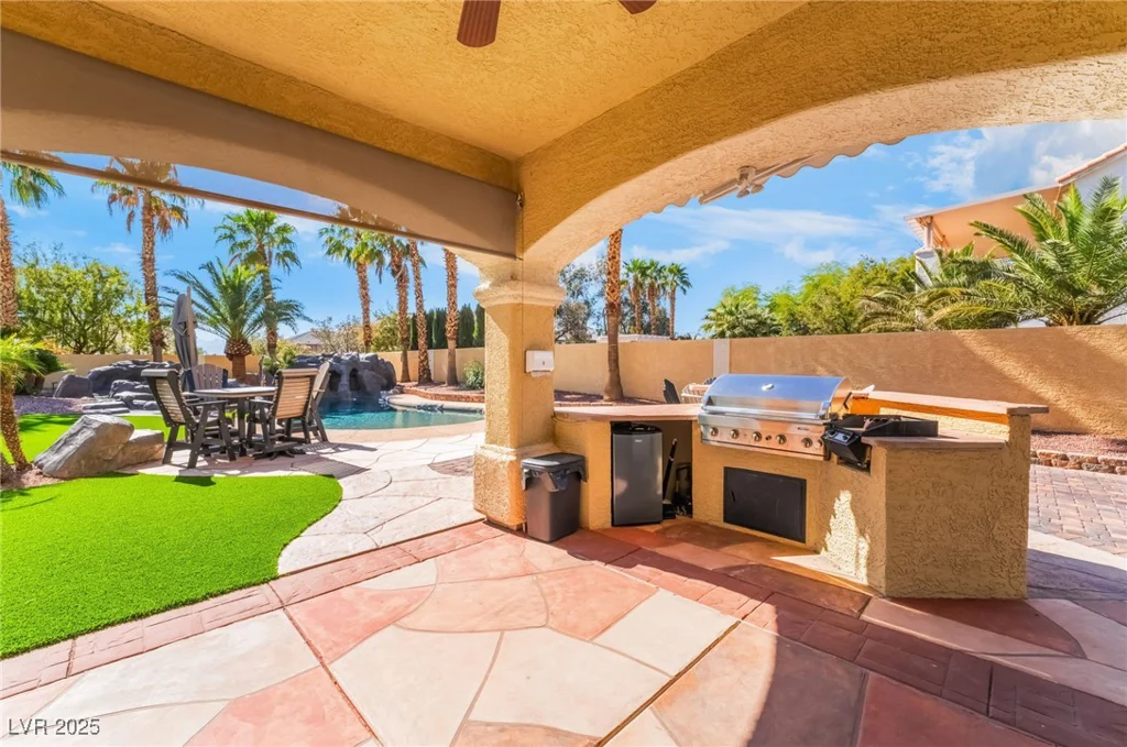 1407 Fields, Las Vegas, NV 89142