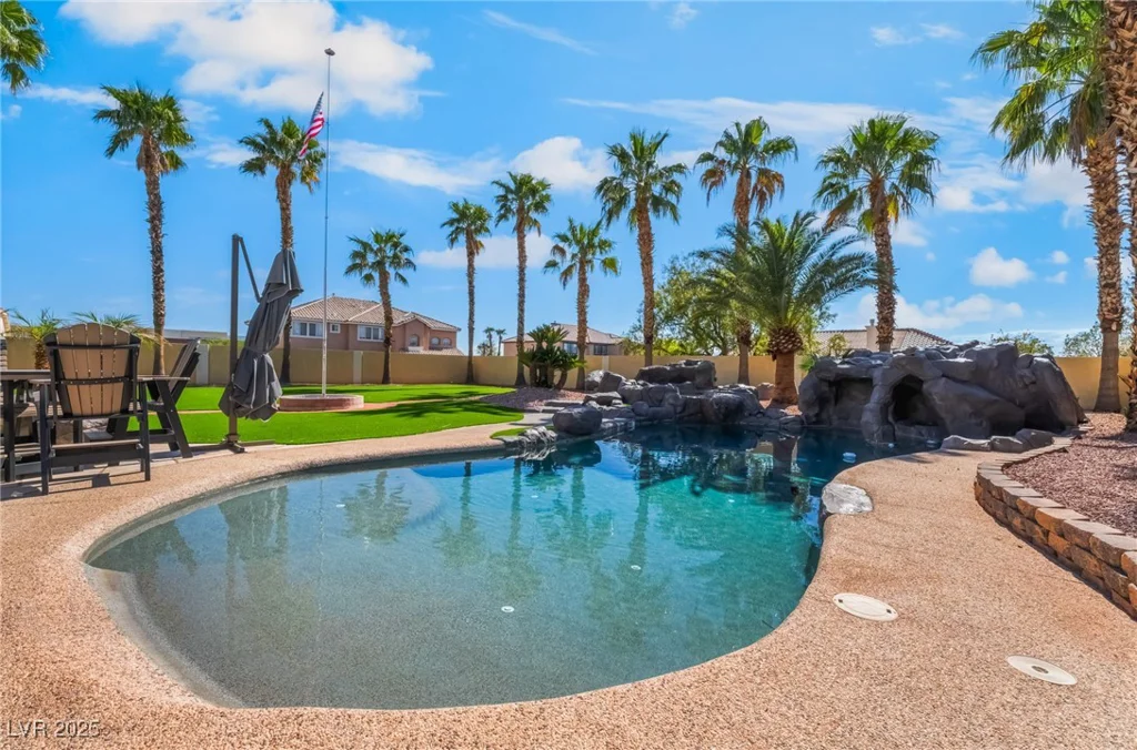 1407 Fields, Las Vegas, NV 89142