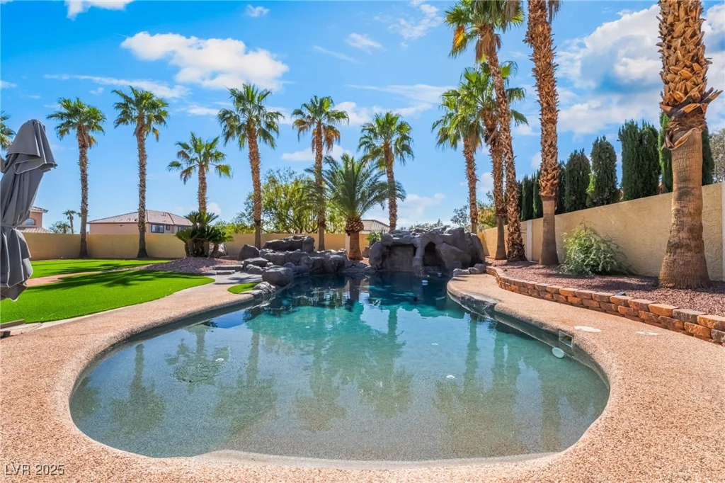 1407 Fields, Las Vegas, NV 89142