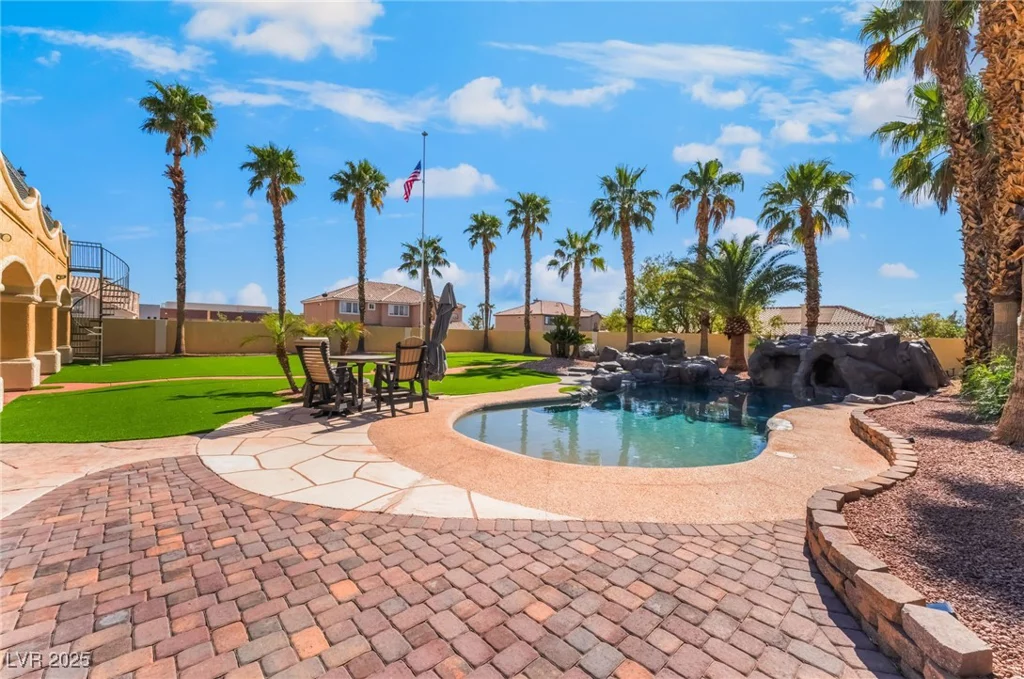 1407 Fields, Las Vegas, NV 89142