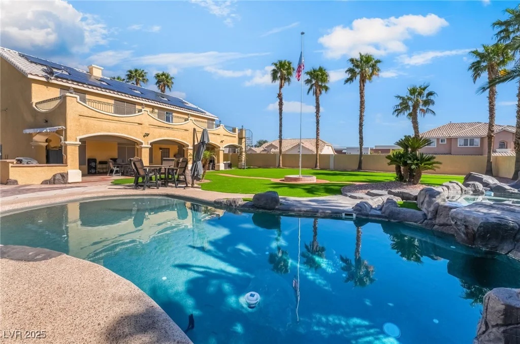 1407 Fields, Las Vegas, NV 89142