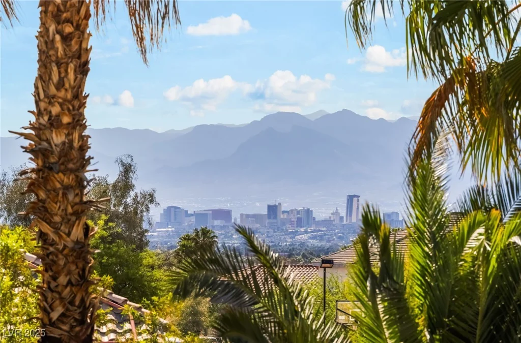 1407 Fields, Las Vegas, NV 89142