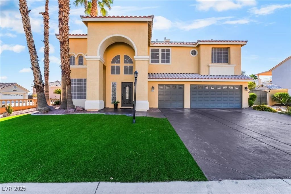 1407 Fields, Las Vegas, NV 89142