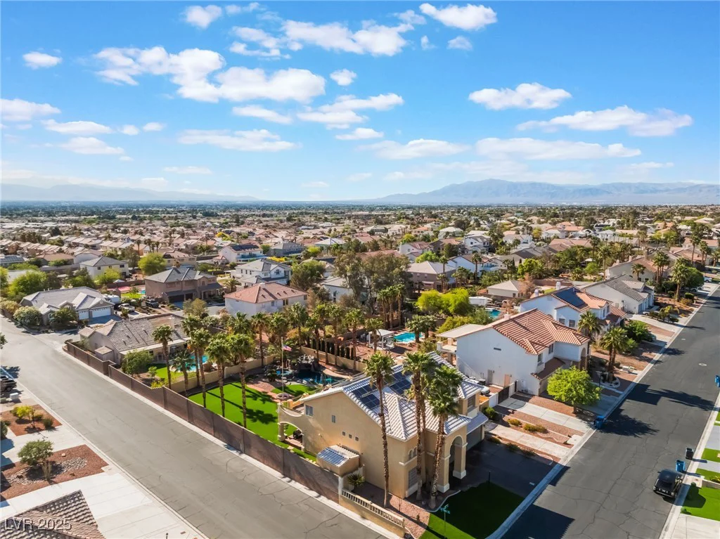 1407 Fields, Las Vegas, NV 89142