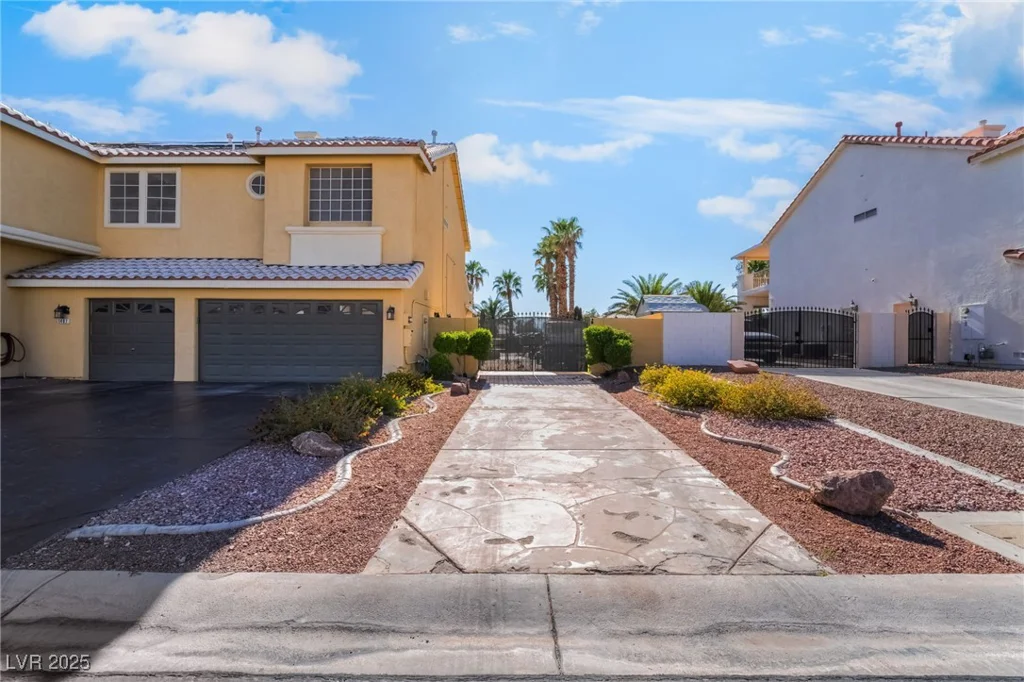 1407 Fields, Las Vegas, NV 89142