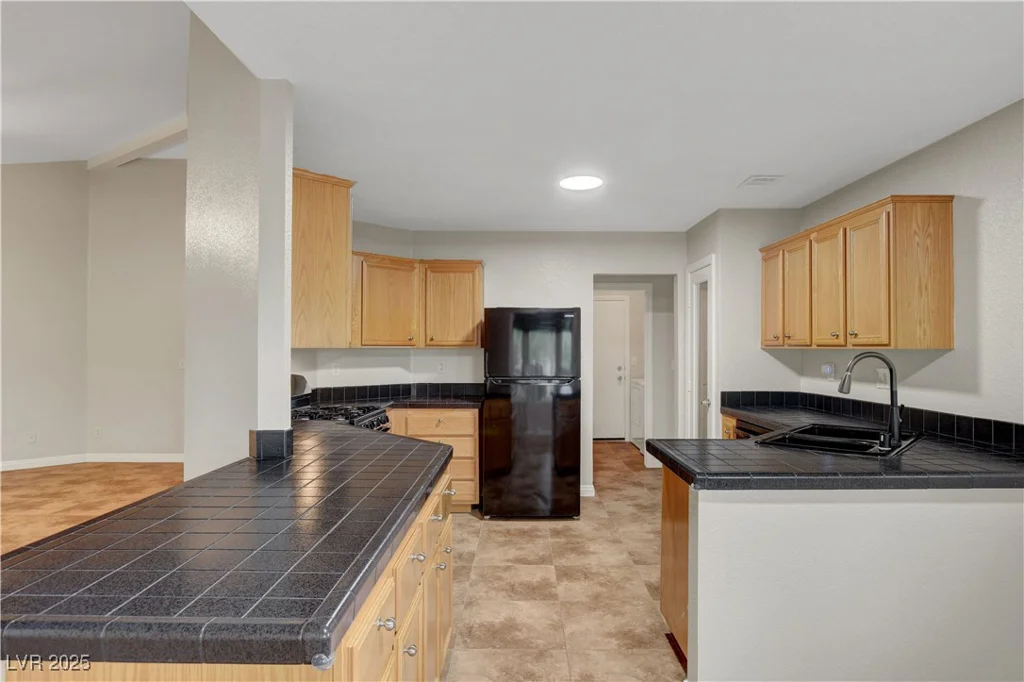 5373 Painted Mirage, Las Vegas, NV 89149