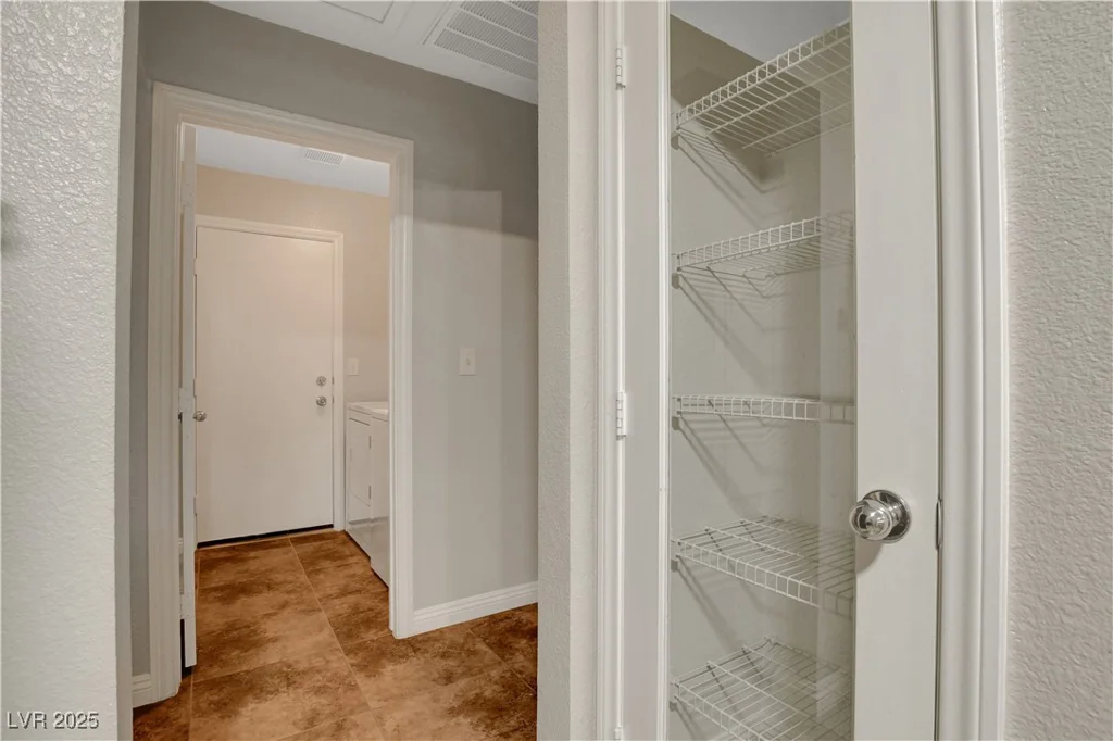 5373 Painted Mirage, Las Vegas, NV 89149