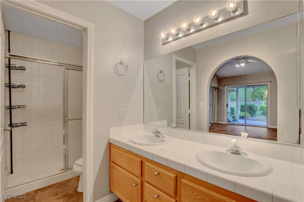 5373 Painted Mirage, Las Vegas, NV 89149