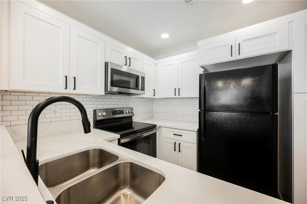 5516 Orchard, Las Vegas, NV 89110