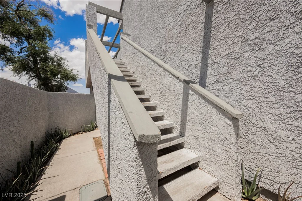 5516 Orchard, Las Vegas, NV 89110