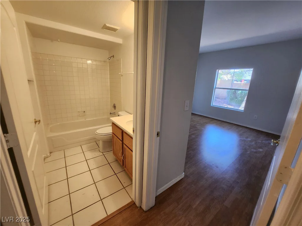 6908 Dorita, Las Vegas, NV 89108