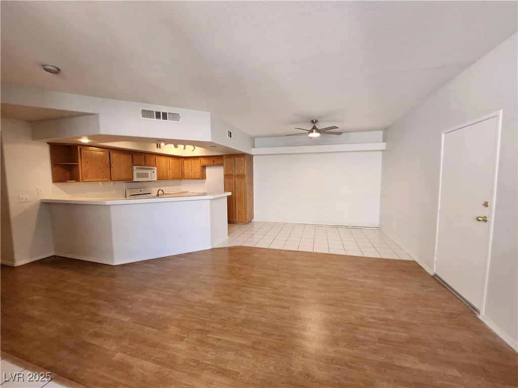 6908 Dorita, Las Vegas, NV 89108