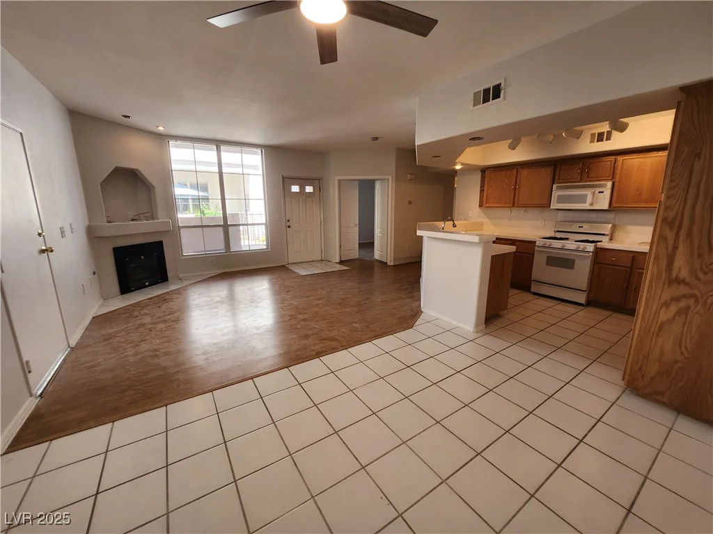 6908 Dorita, Las Vegas, NV 89108