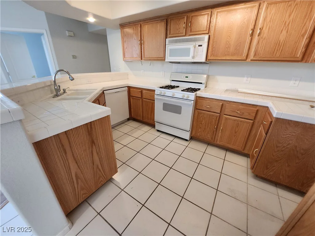 6908 Dorita, Las Vegas, NV 89108