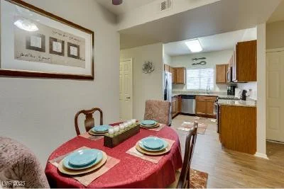 5250 Rainbow, Las Vegas, NV 89118