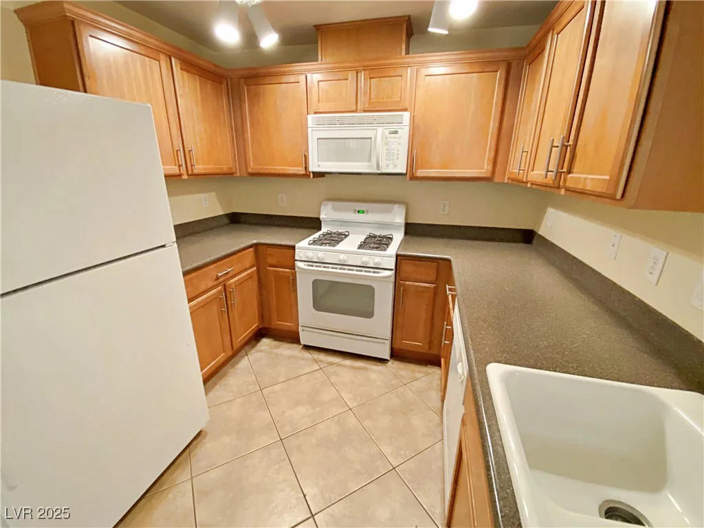 6635 Flaminian, North Las Vegas, NV 89084