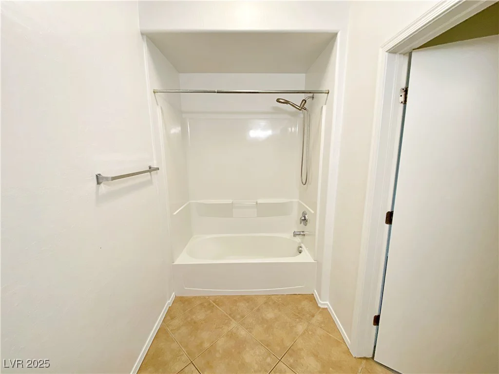 6635 Flaminian, North Las Vegas, NV 89084