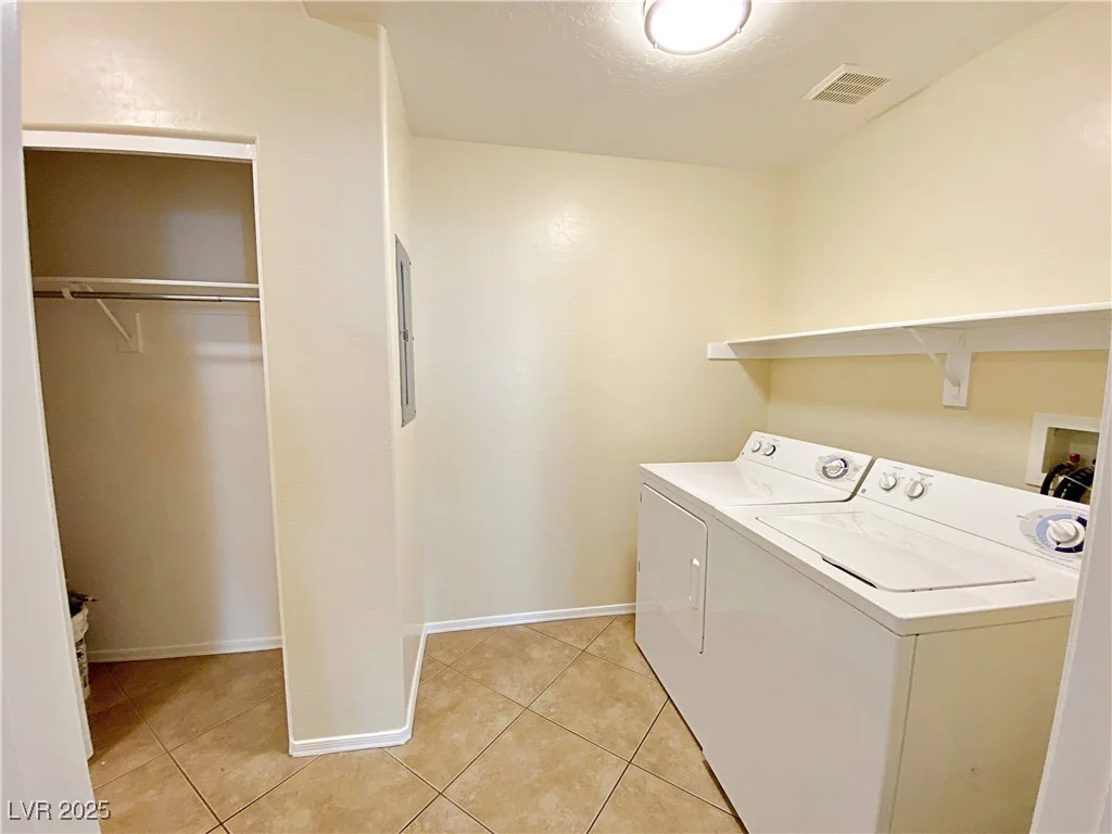 6635 Flaminian, North Las Vegas, NV 89084