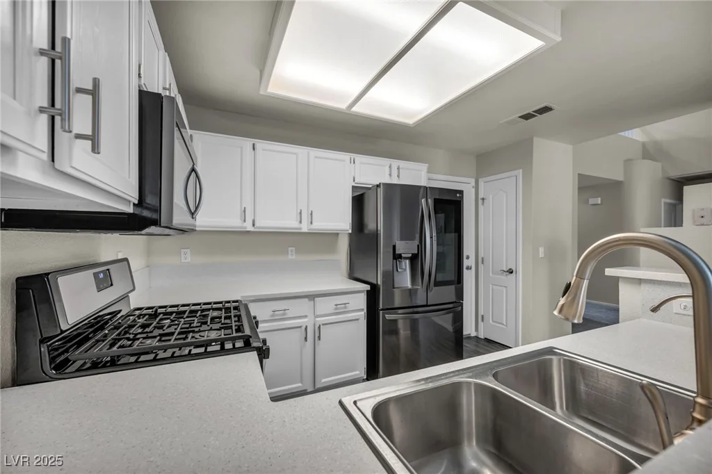2124 Rising Mist, Las Vegas, NV 89134