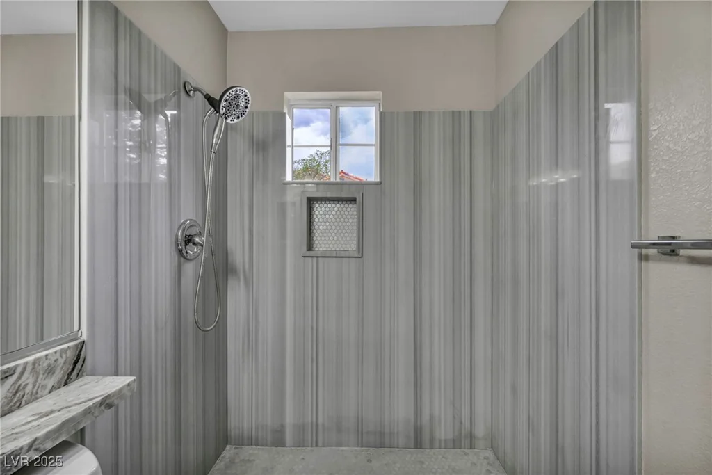 2124 Rising Mist, Las Vegas, NV 89134