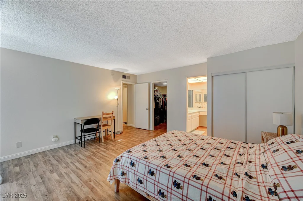 3642 Haverhill, Las Vegas, NV 89121