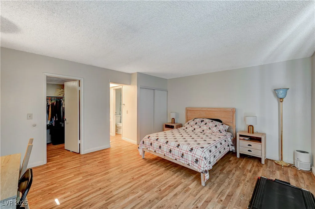 3642 Haverhill, Las Vegas, NV 89121