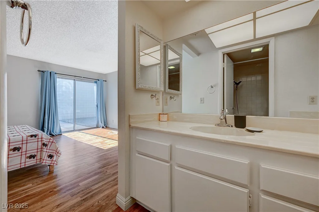 3642 Haverhill, Las Vegas, NV 89121
