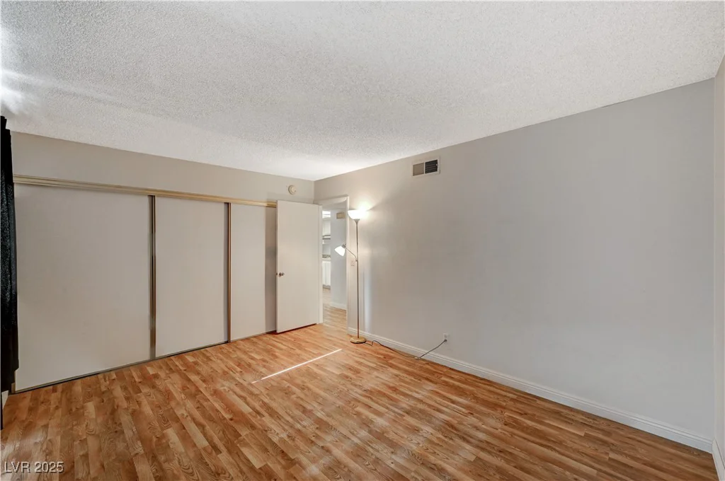 3642 Haverhill, Las Vegas, NV 89121