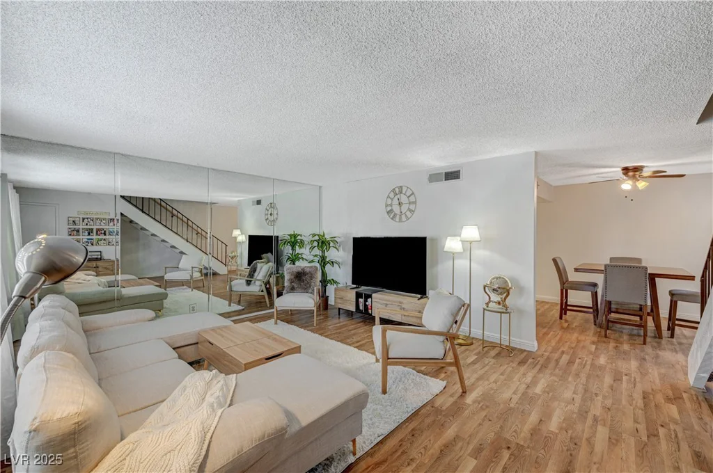 3642 Haverhill, Las Vegas, NV 89121