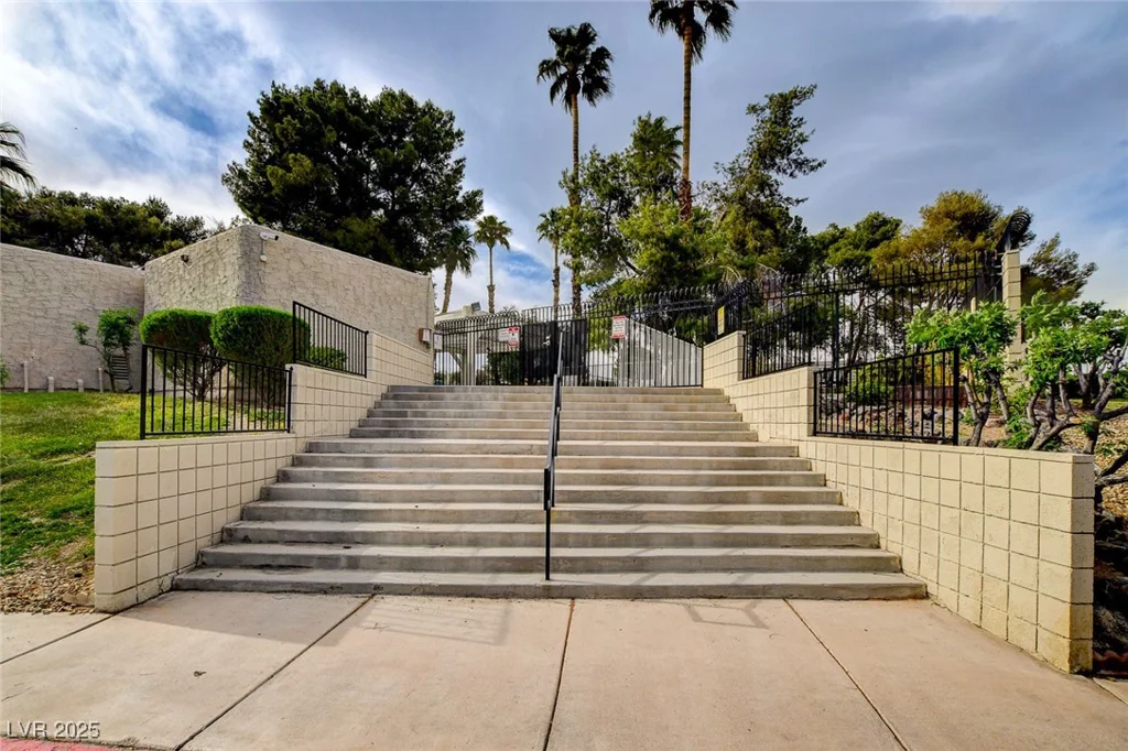 3642 Haverhill, Las Vegas, NV 89121
