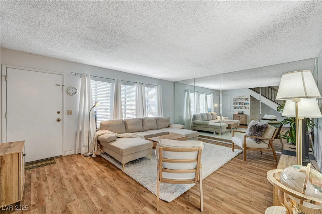 3642 Haverhill, Las Vegas, NV 89121