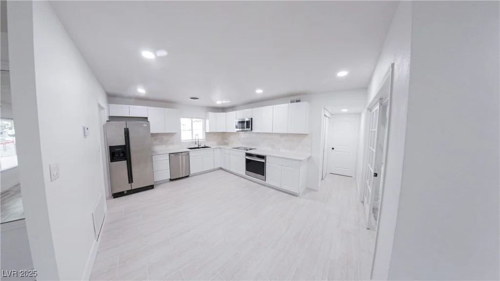2135 Sombrero, Las Vegas, NV 89169