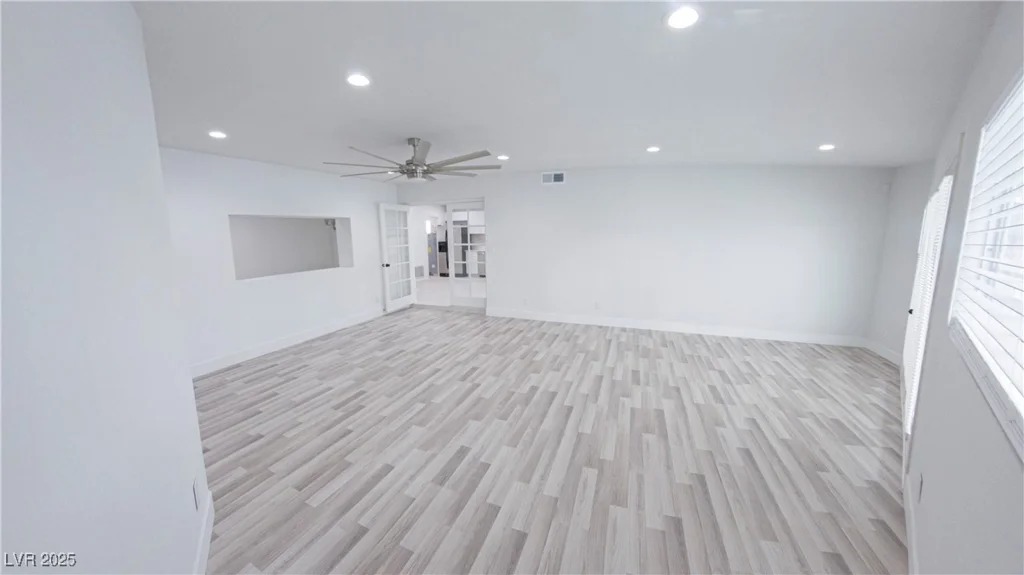 2135 Sombrero, Las Vegas, NV 89169