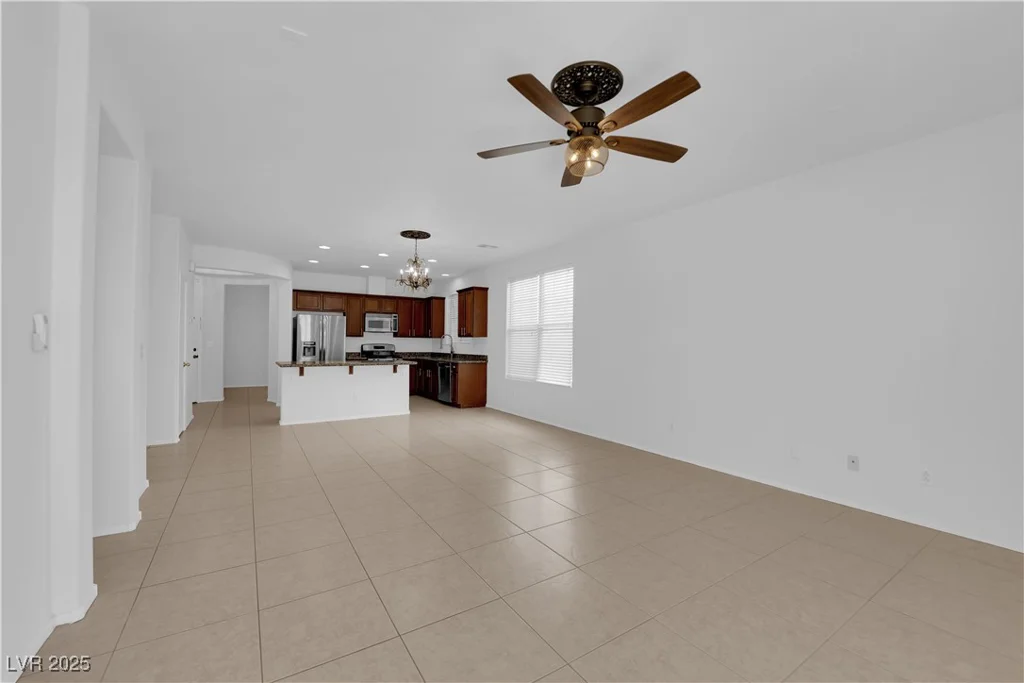 5960 Addy, North Las Vegas, NV 89081
