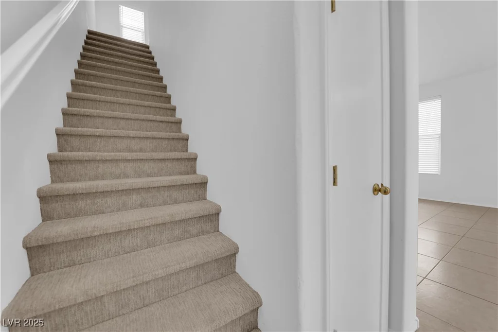 5960 Addy, North Las Vegas, NV 89081