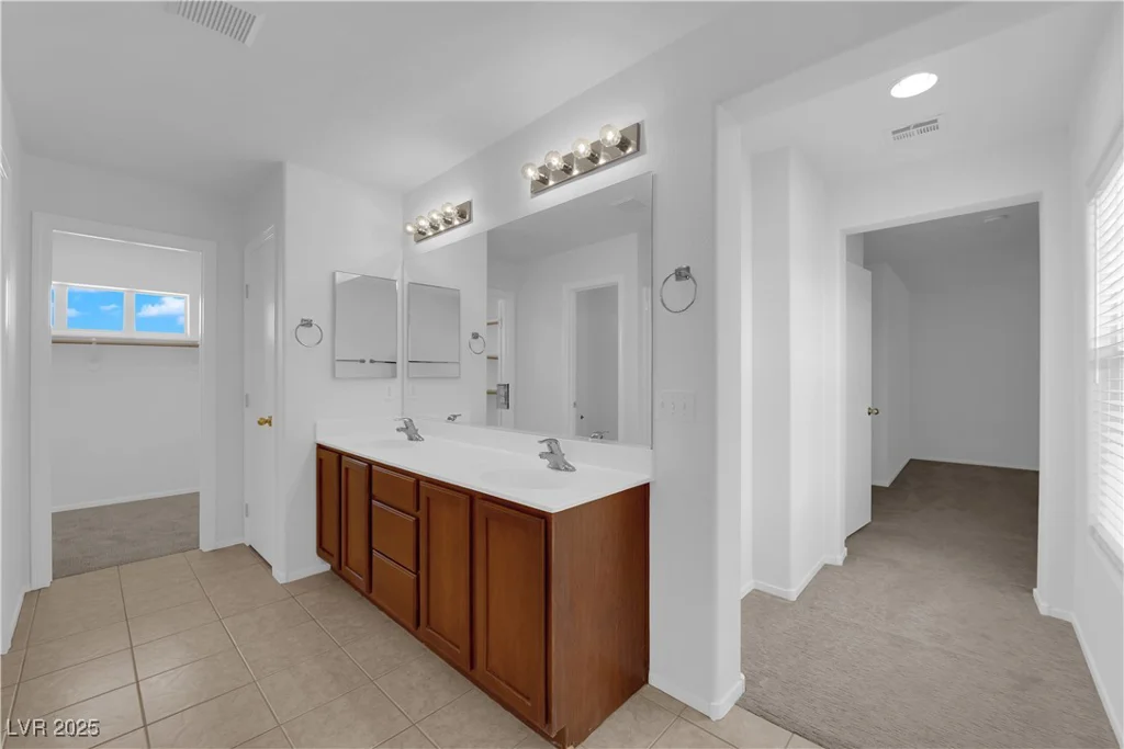5960 Addy, North Las Vegas, NV 89081