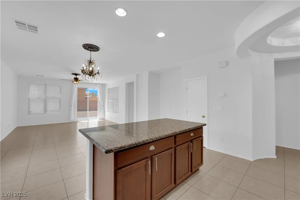 5960 Addy, North Las Vegas, NV 89081