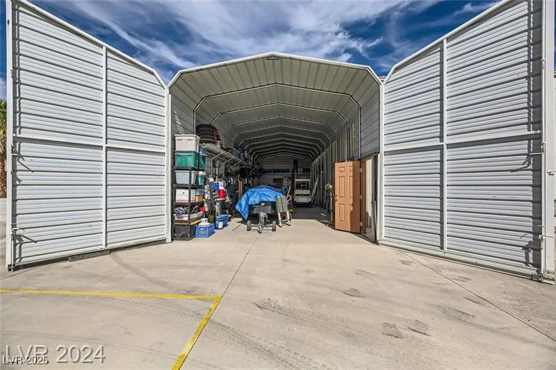 5202 Willis, North Las Vegas, NV 89031